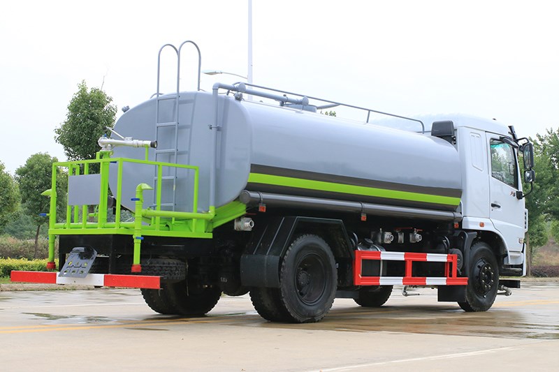東風(fēng)華神12噸灑水車(chē)