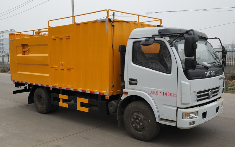 國五黃牌污水處理車（東風(fēng)大多利卡）