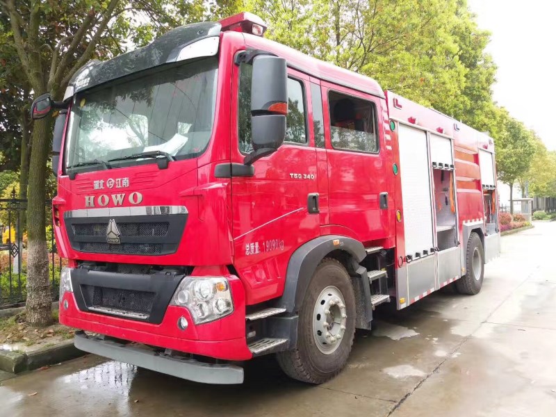 重汽T5G-5噸水罐消防車(chē)